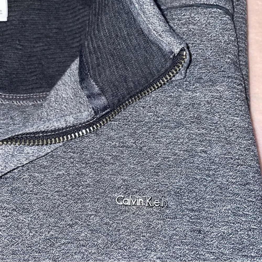 Calvin Klein long sleeve sweatshirt  size L - Picture 7 of 11